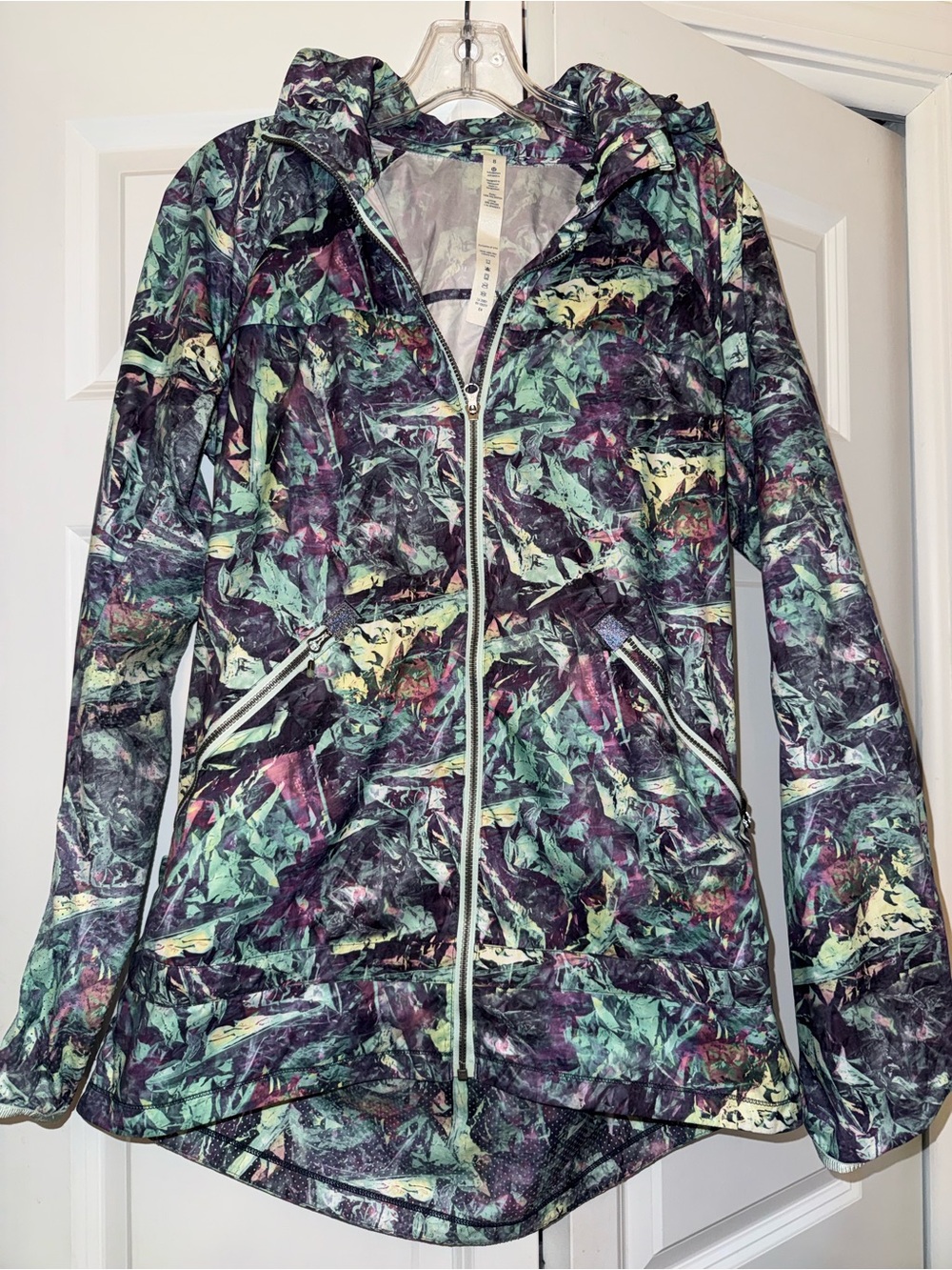 lululemon athletica Printed Hooded Lightweight Jacket - Picture 1 of 7